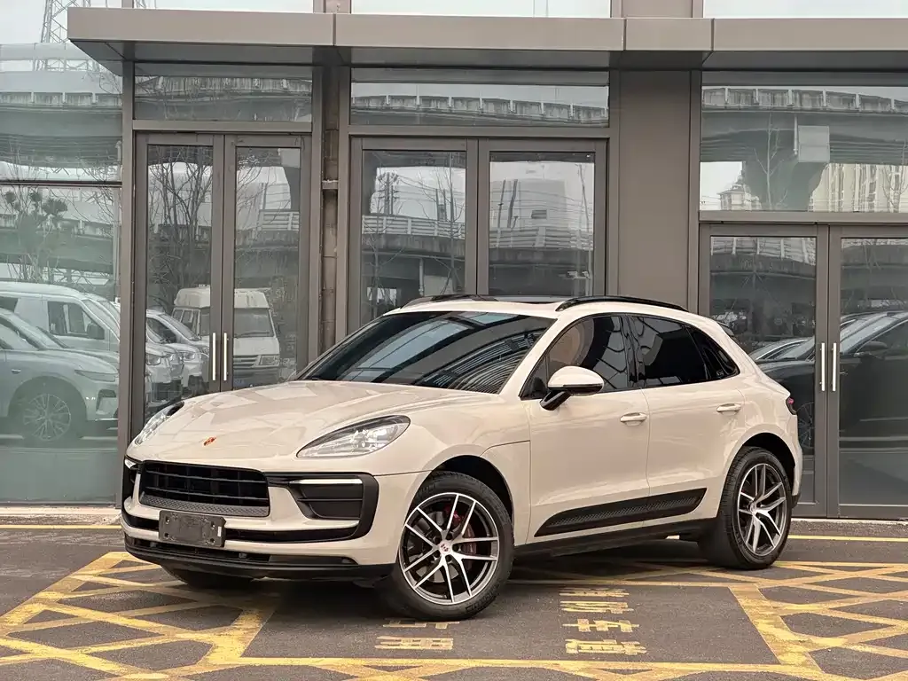 Porsche Macan — фото 1