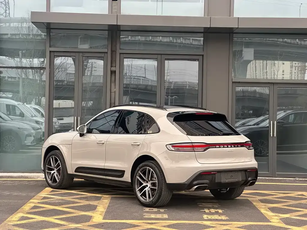 Porsche Macan — фото 10