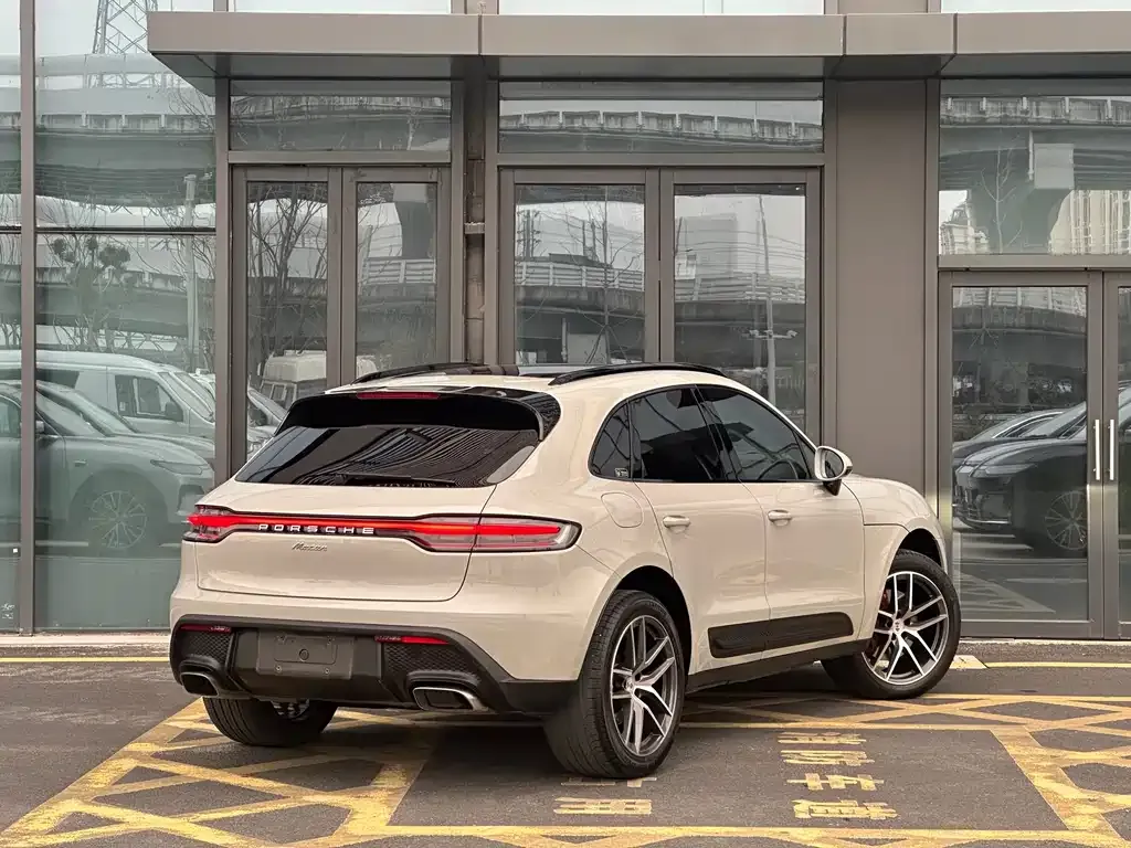 Porsche Macan — фото 5