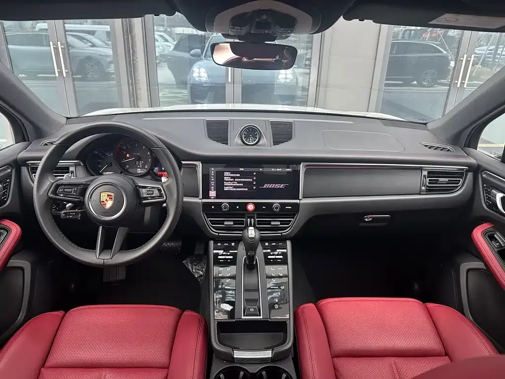 Porsche Macan — фото 4