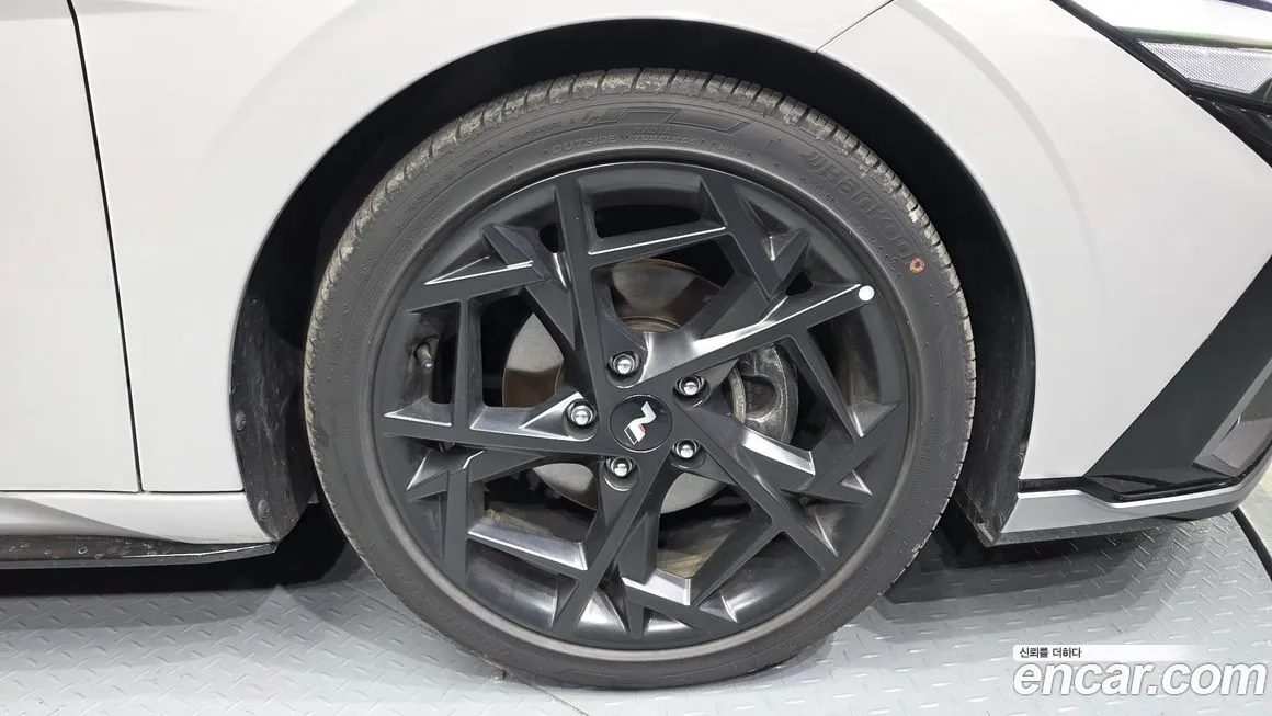 Hyundai AVANTE — фото 9