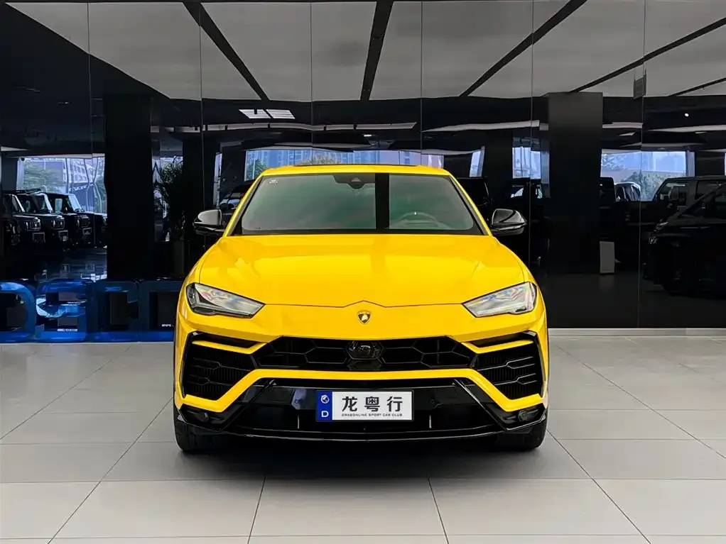 Lamborghini Urus — фото 7