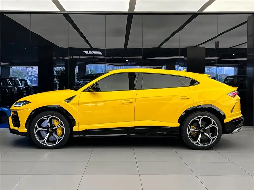 Lamborghini Urus — фото 3