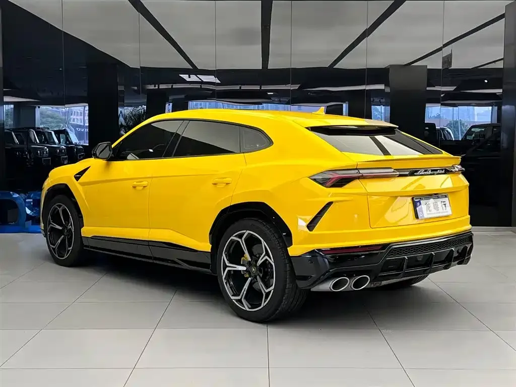 Lamborghini Urus — фото 4