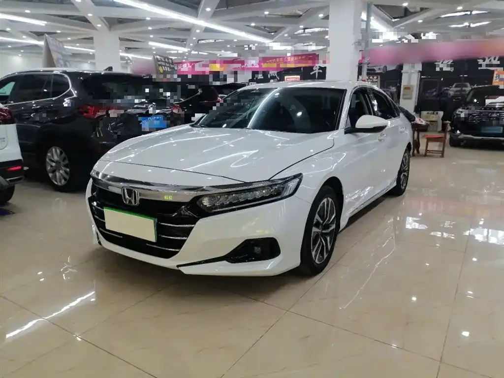 Honda Accord — фото 1