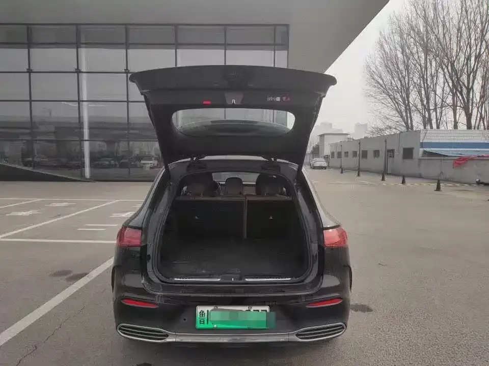 Mercedes-Benz EQE SUV — фото 6