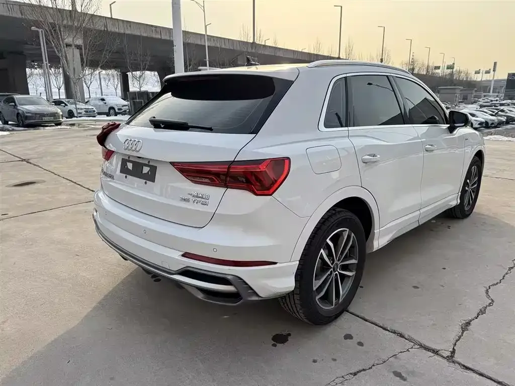 Audi Q3 — фото 5
