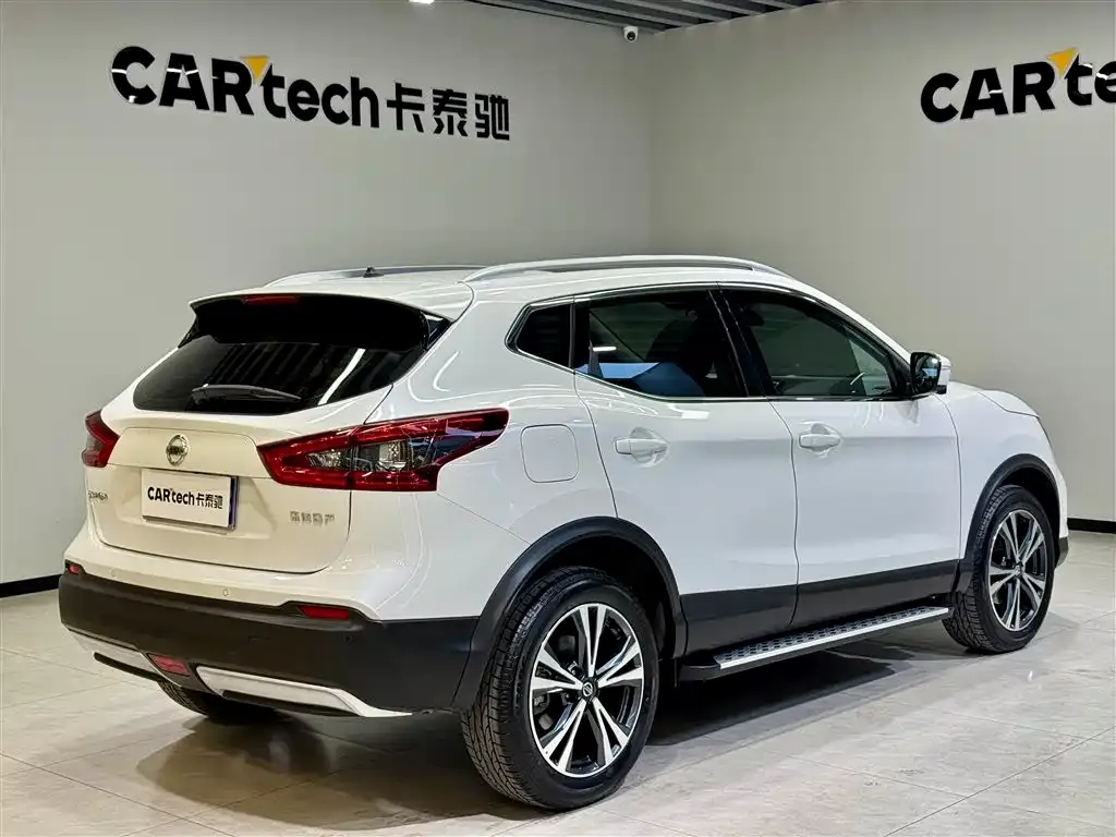 Nissan Qashqai — фото 2