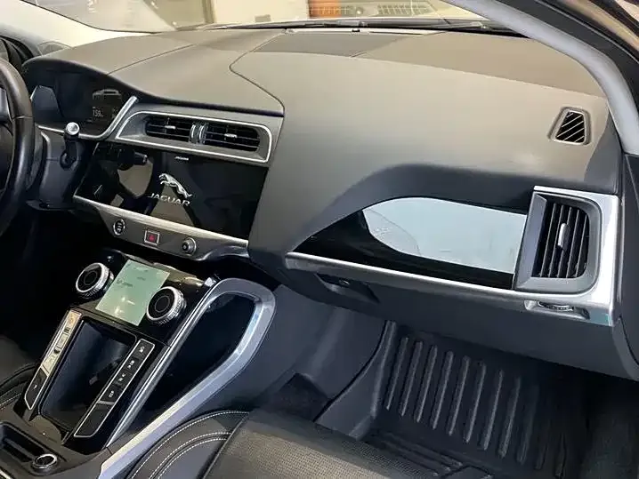 Jaguar I-PACE — фото 6