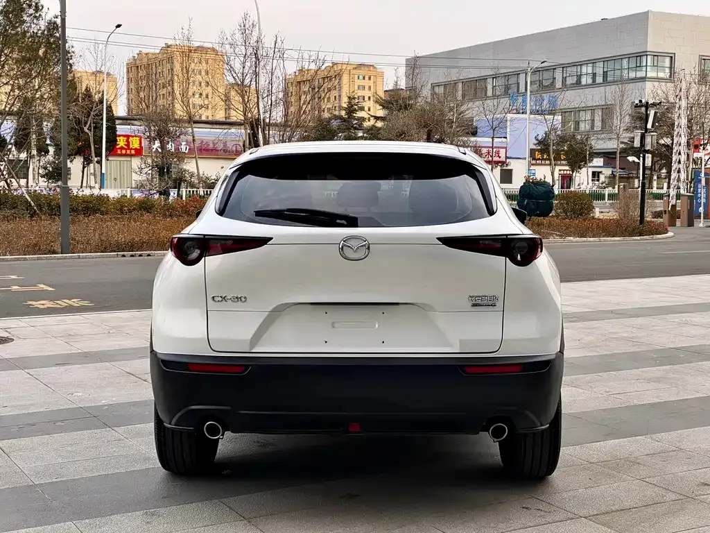Mazda CX-30 — фото 10