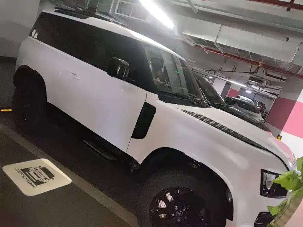 Land Rover Defender — фото 2