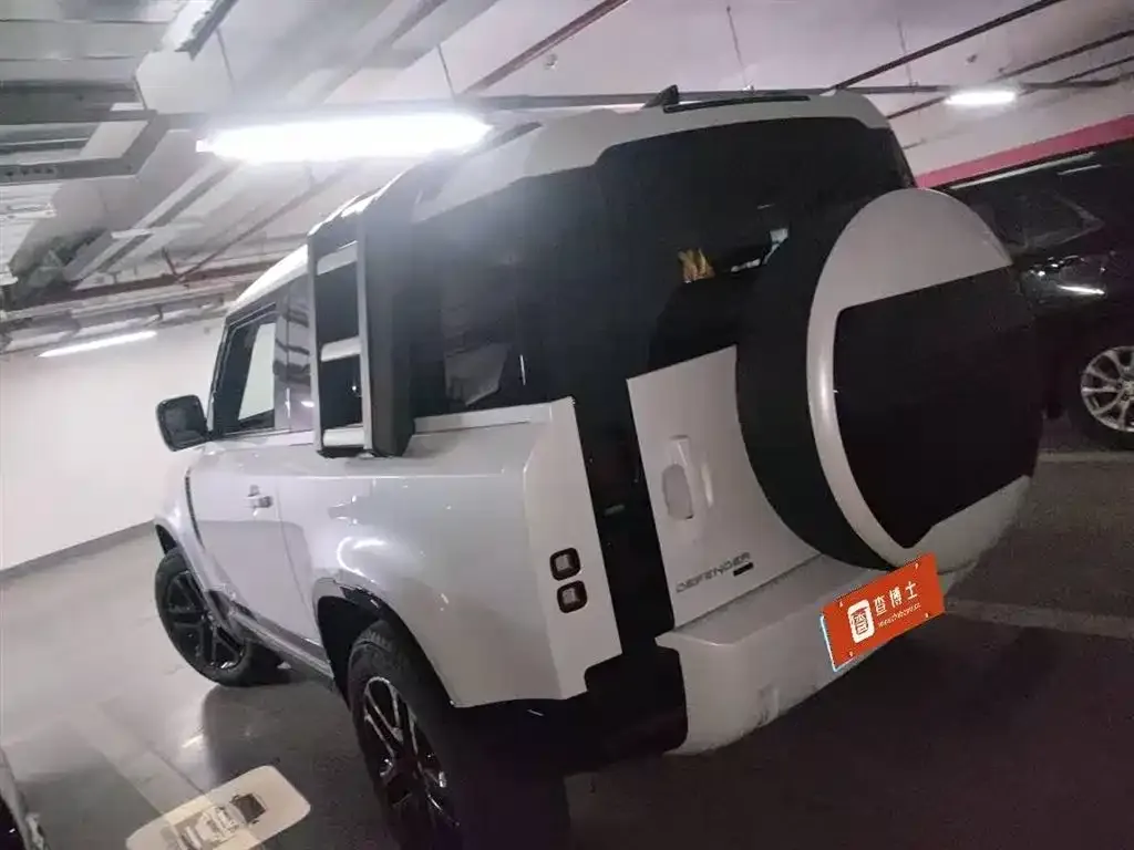 Land Rover Defender — фото 4