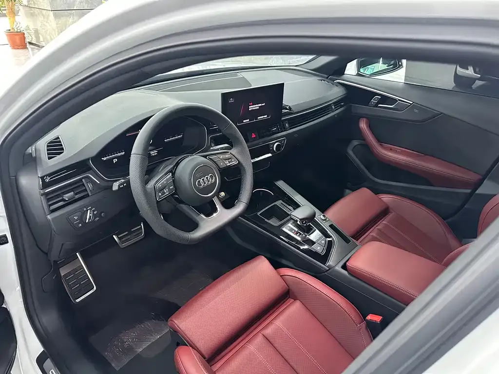 Audi A4L — фото 5