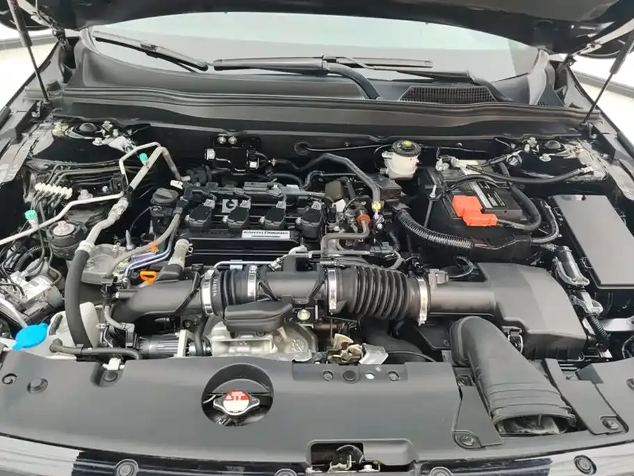 Honda Accord — фото 10