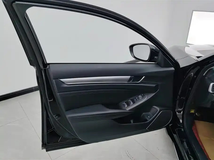 Honda Accord — фото 5