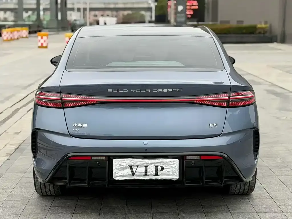 BYD Seal — фото 8