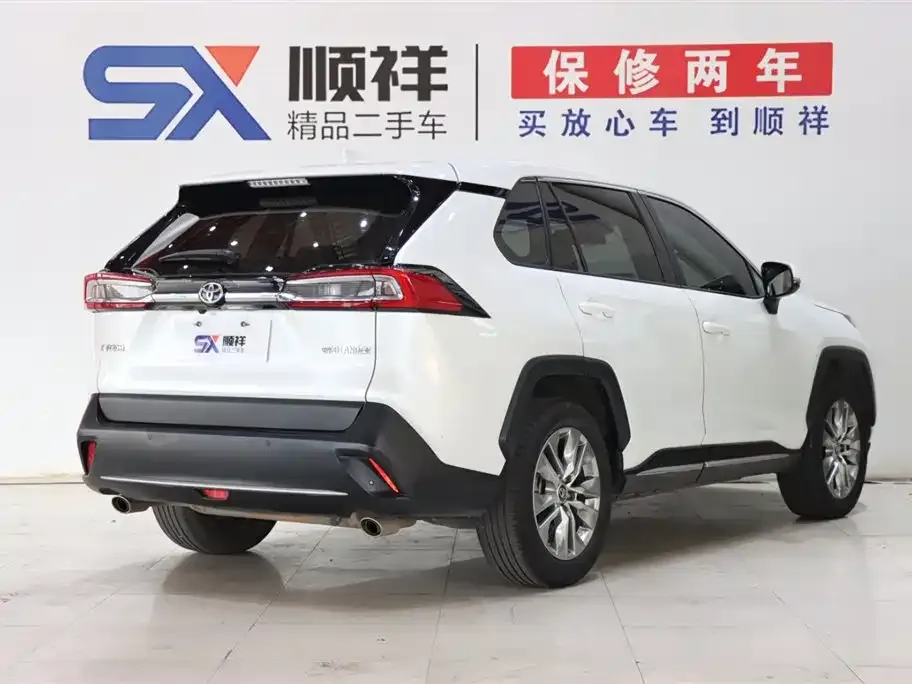 Toyota Wildlander — фото 10