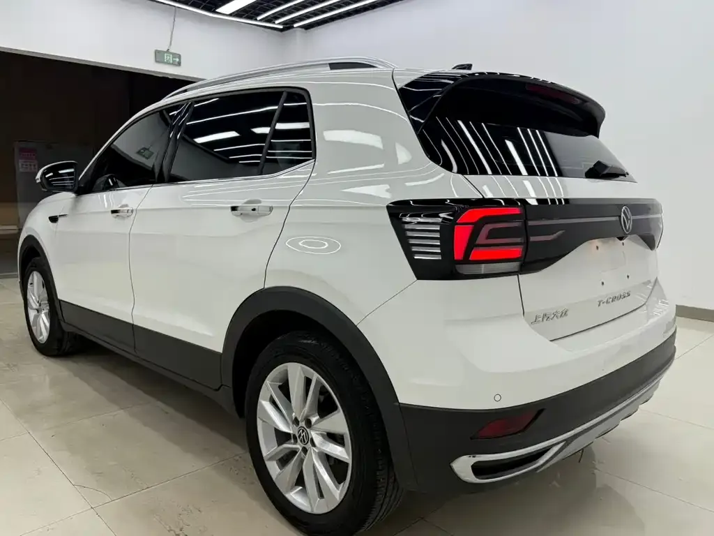Volkswagen T-Cross — фото 8