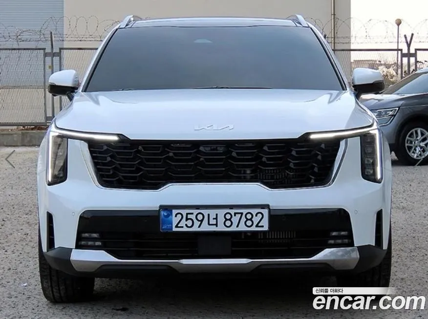 Kia Sorento — фото 1