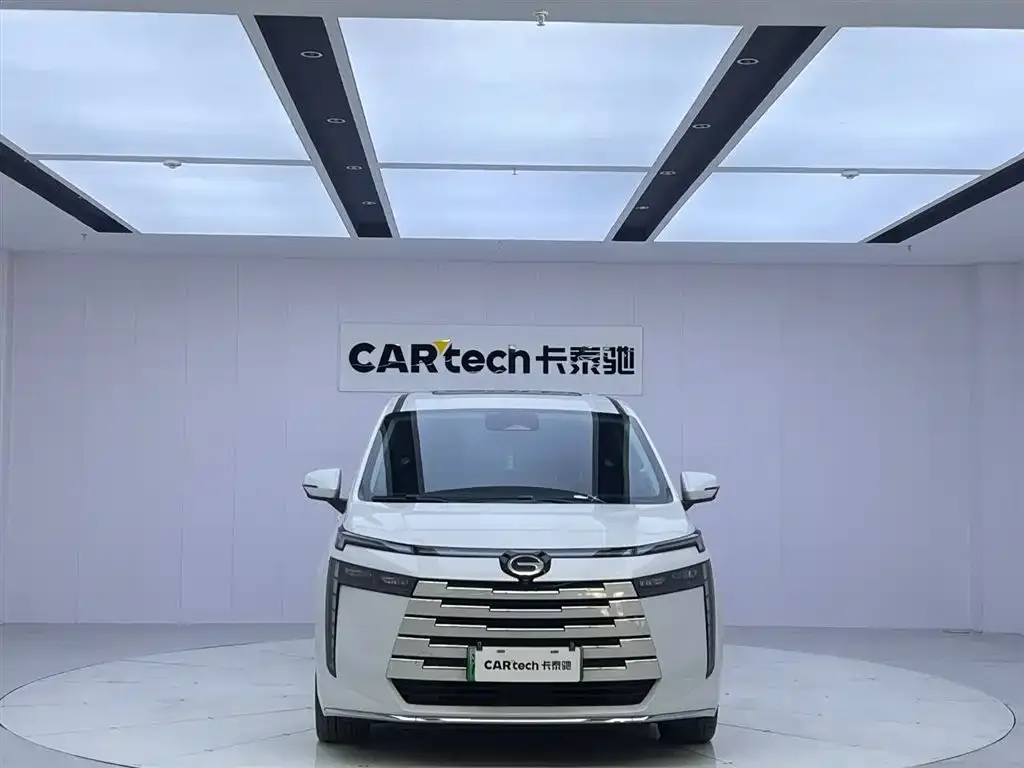 GAC Motor E8 Hybrid — фото 8