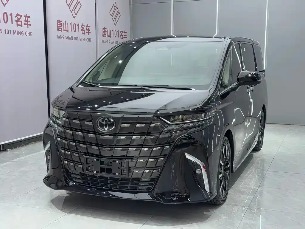 Toyota Alphard — фото 2
