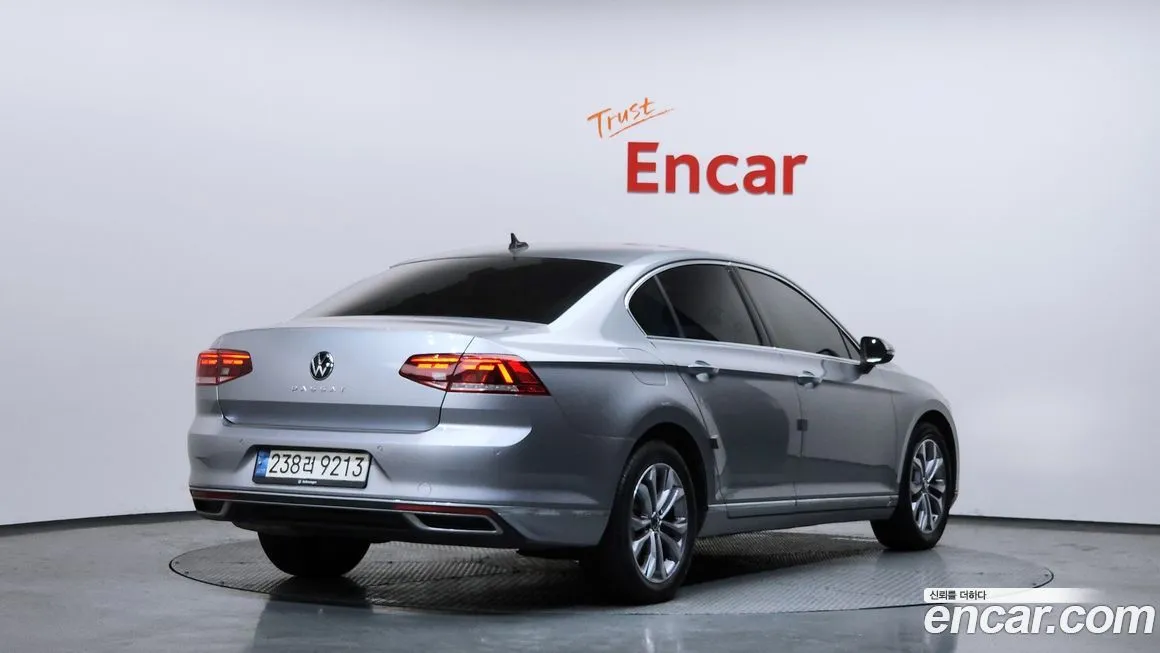 Volkswagen Passat — фото 6