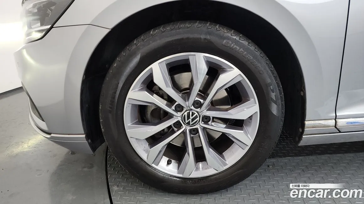 Volkswagen Passat — фото 2