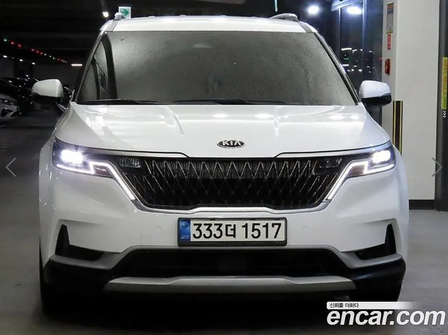 Kia Carnival — фото 1