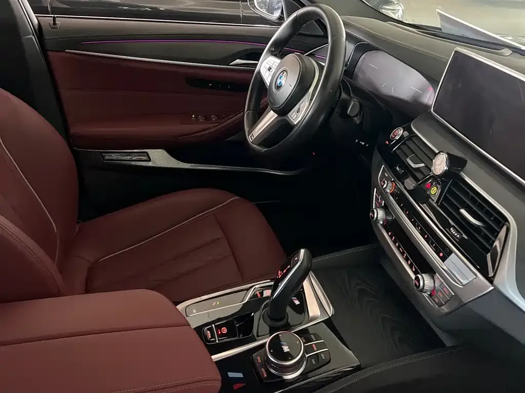 BMW 5 Series — фото 10