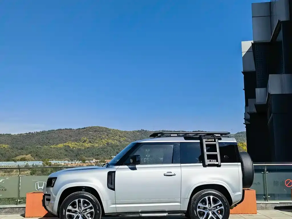 Land Rover Defender — фото 5