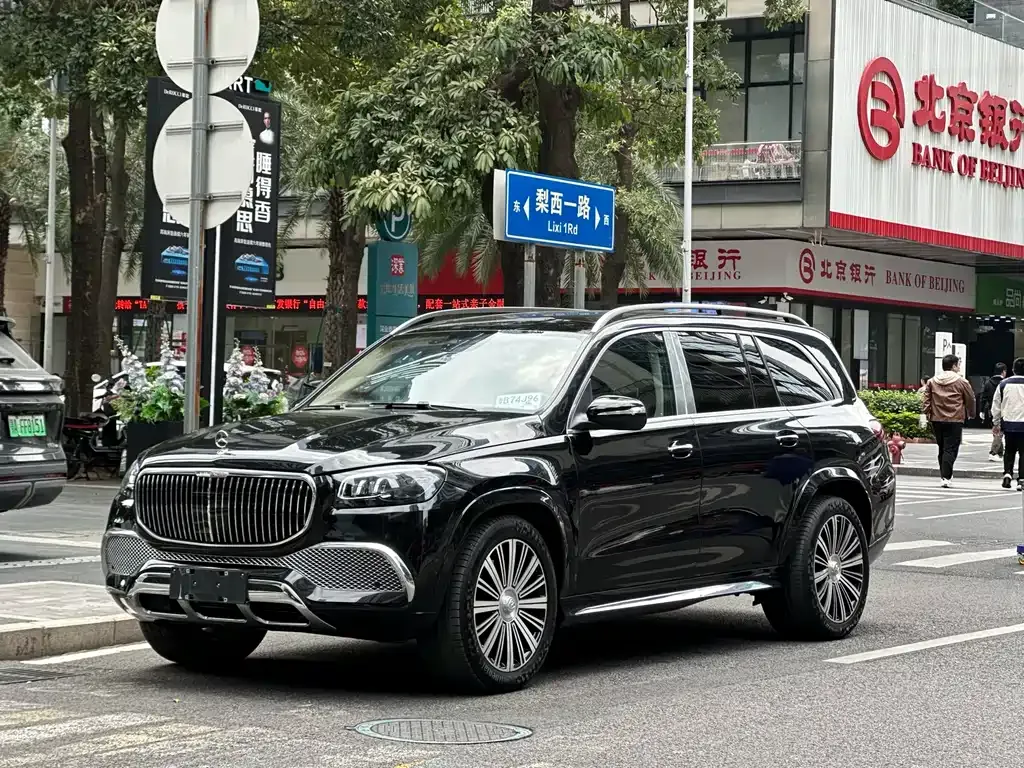 Mercedes-Benz GLS — фото 1