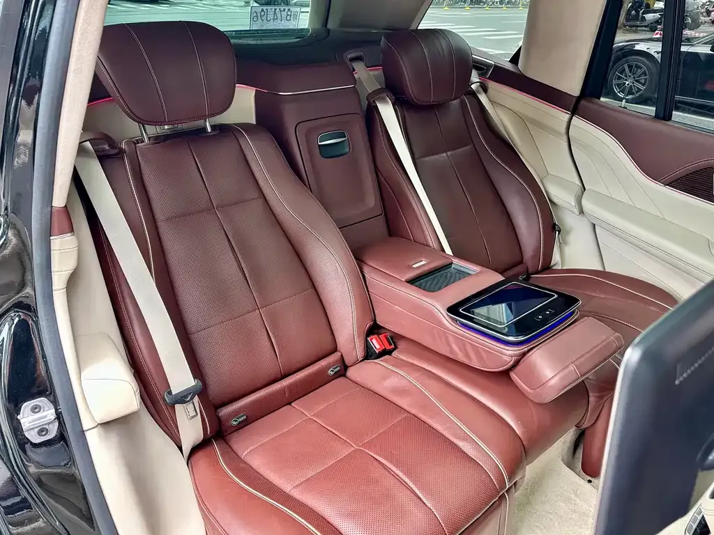 Mercedes-Benz GLS — фото 4