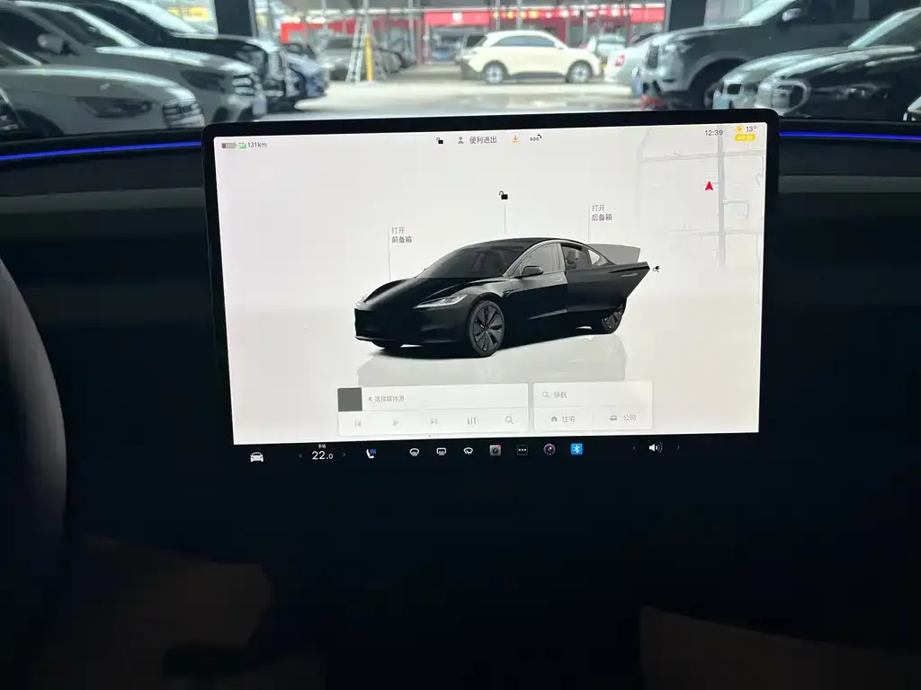 Tesla Model 3 — фото 3