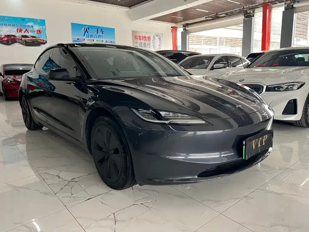 Tesla Model 3 — фото 7