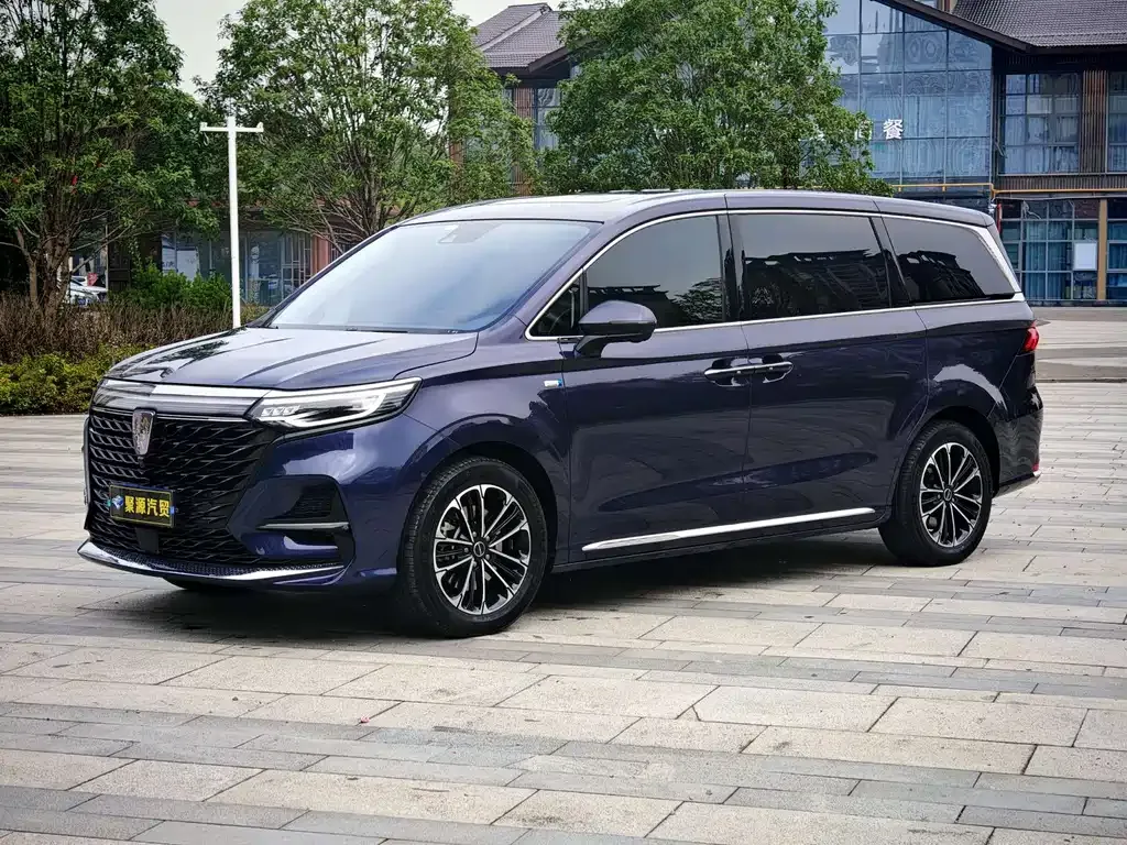 Roewe iMAX8 — фото 1