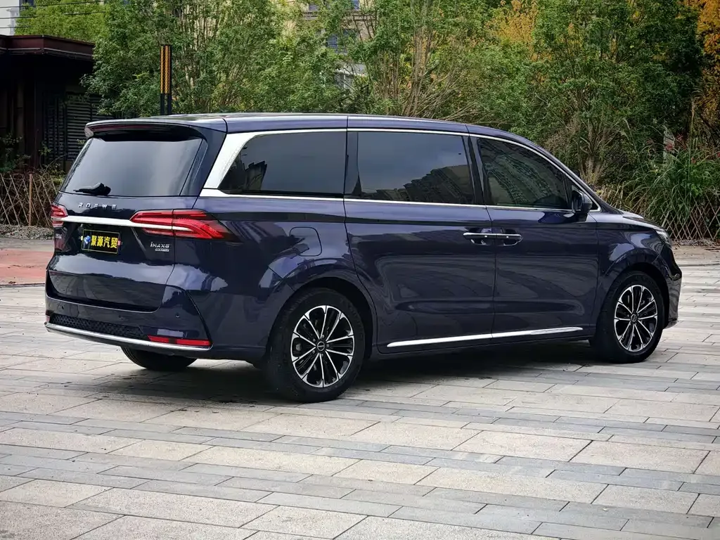 Roewe iMAX8 — фото 3