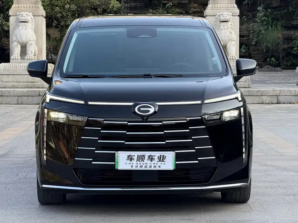 GAC Motor E8 Hybrid — фото 4