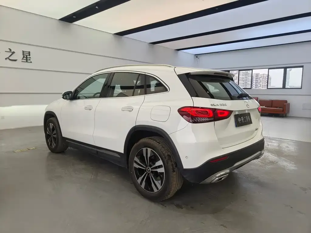 Mercedes-Benz GLA — фото 10