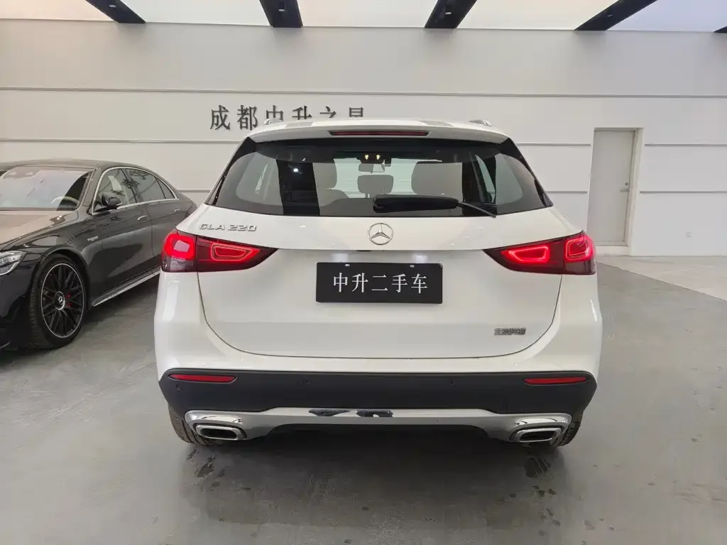 Mercedes-Benz GLA — фото 7