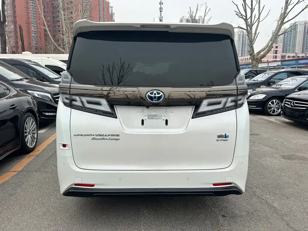 Toyota Vellfire — фото 8