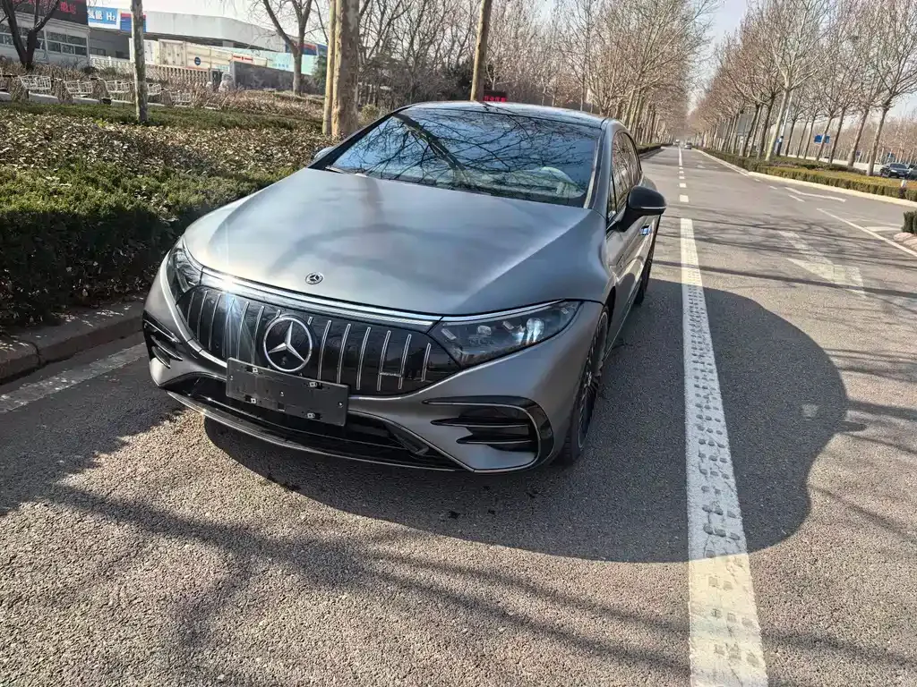 Mercedes-Benz EQS AMG — фото 1