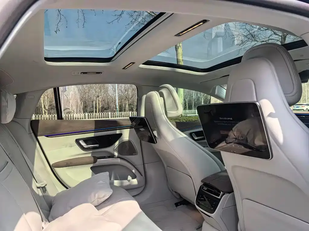 Mercedes-Benz EQS AMG — фото 2