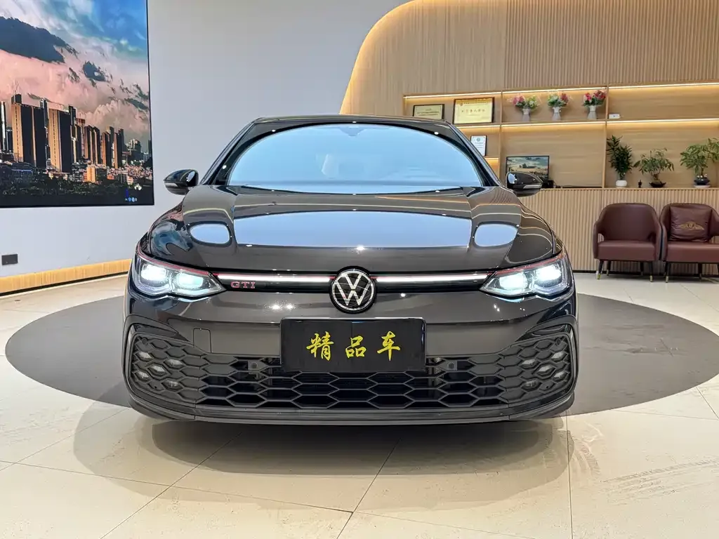 Volkswagen Golf GTI — фото 7