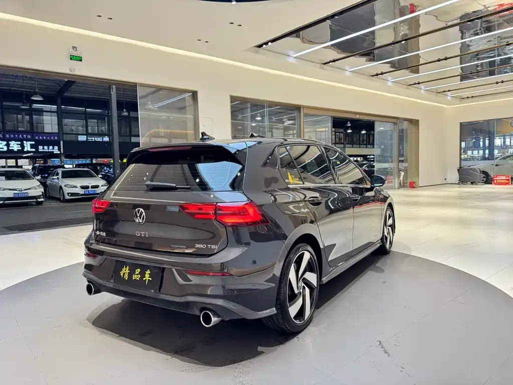 Volkswagen Golf GTI — фото 2