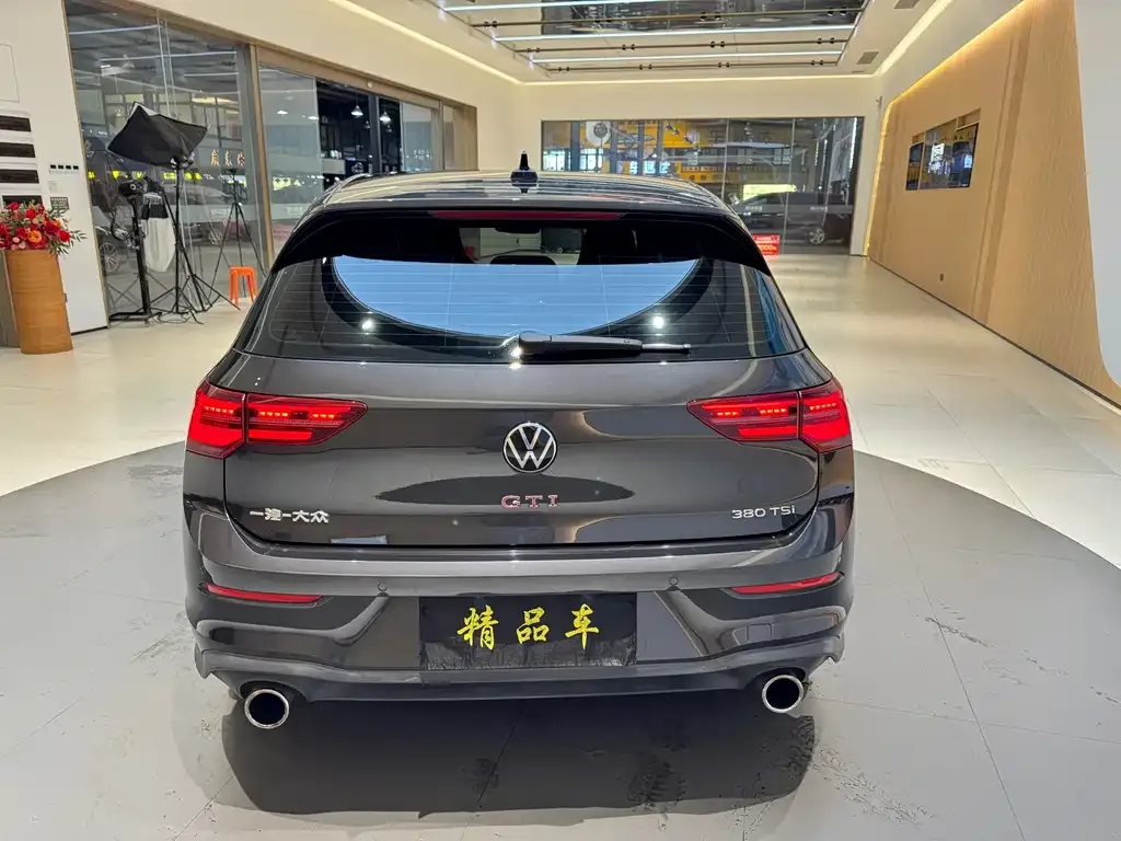 Volkswagen Golf GTI — фото 4