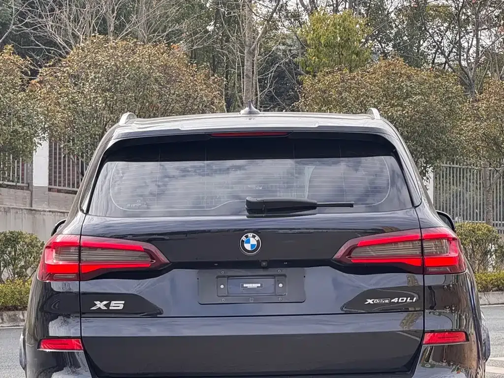BMW X5 — фото 7