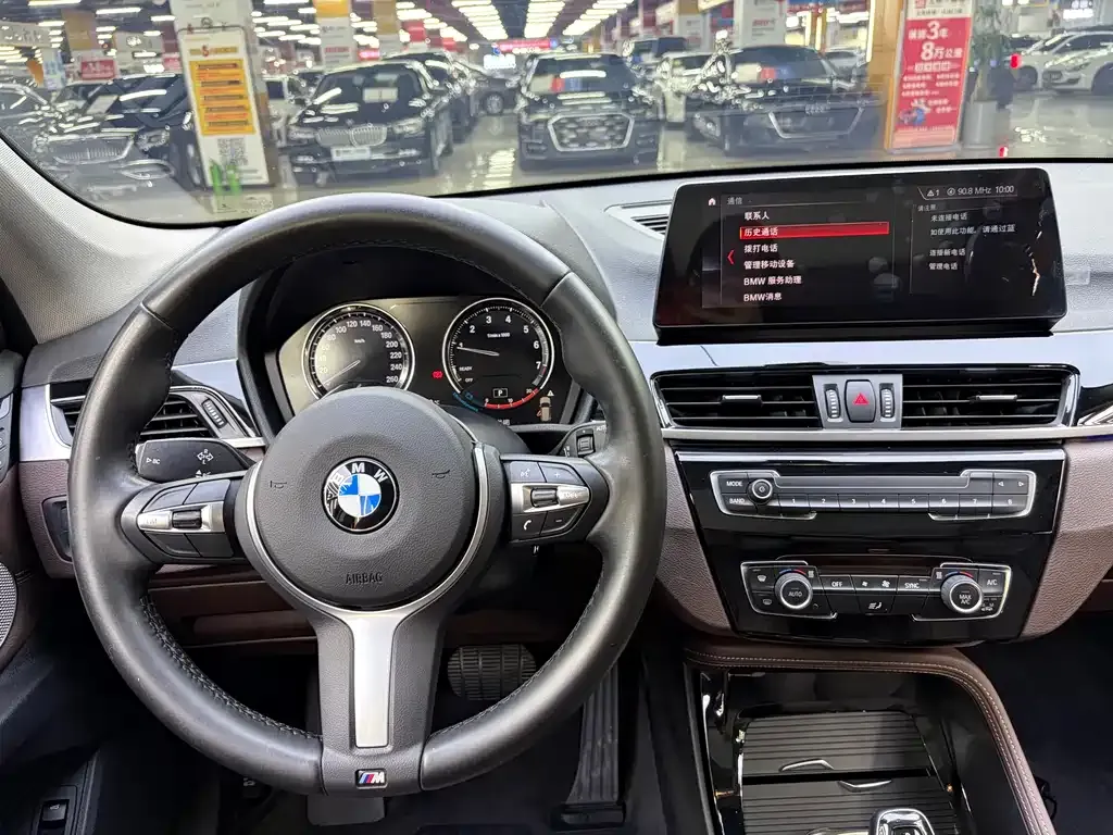 BMW X1 — фото 10