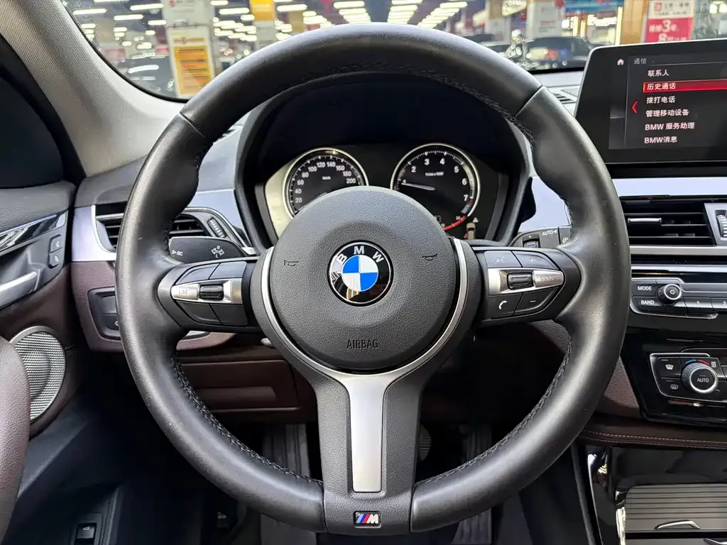 BMW X1 — фото 4