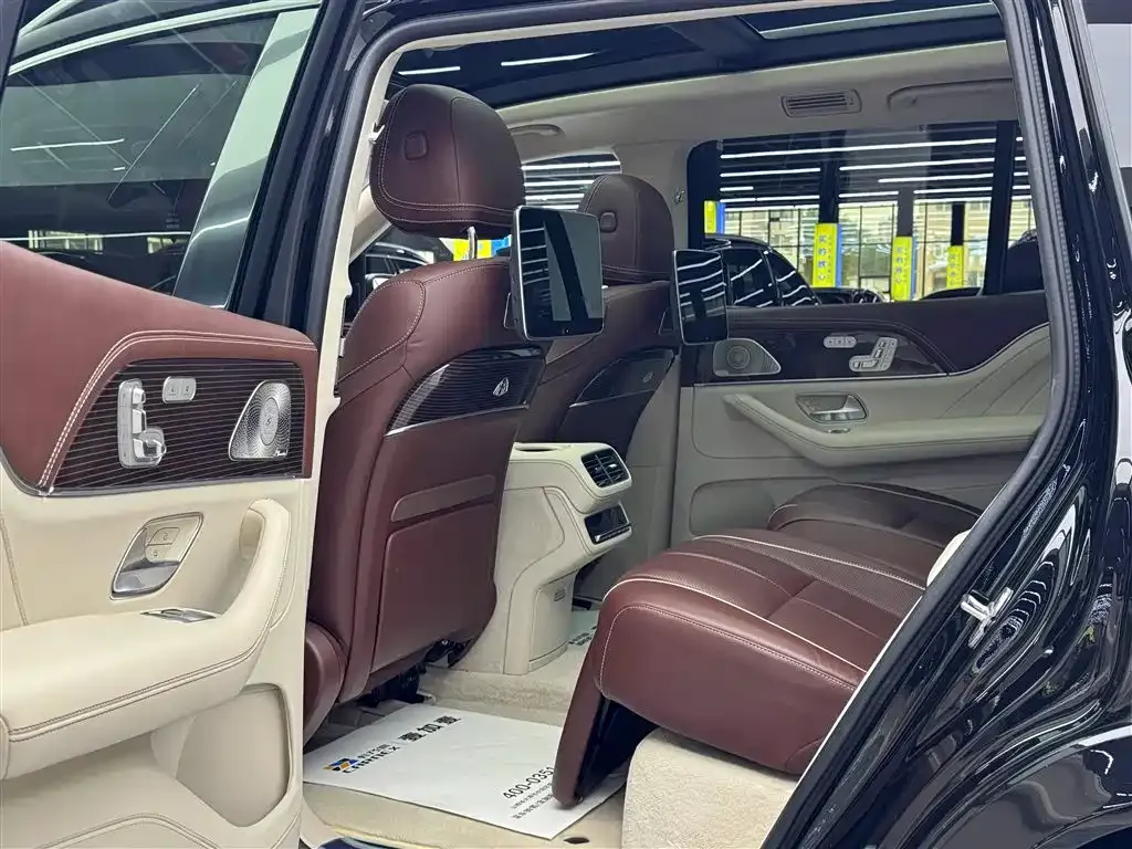 Mercedes-Benz GLS — фото 10