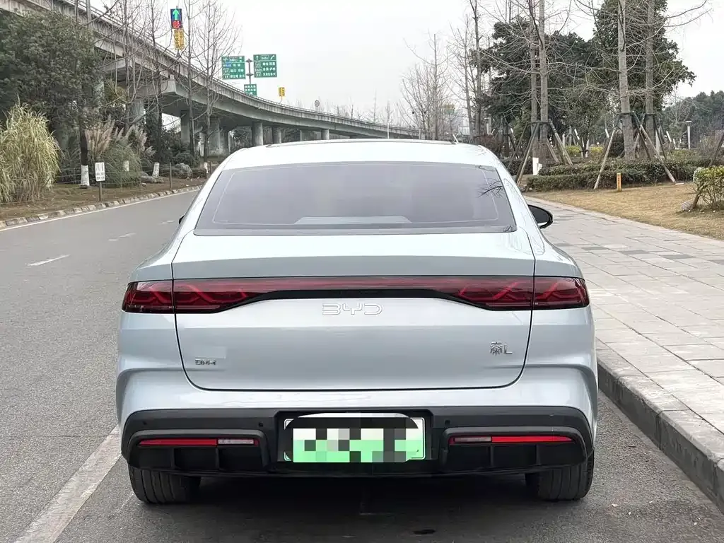 BYD Qin L — фото 6